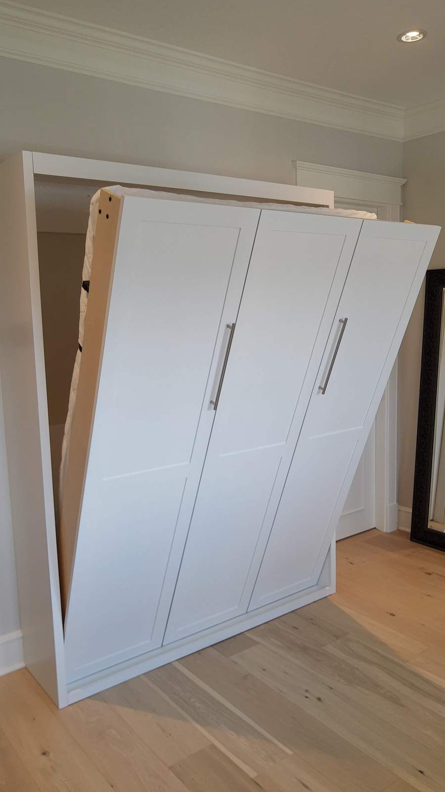 Shaker Murphy Bed